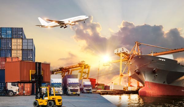 Get Business Insurance_Website_Fleet & Transportation_Image_2025_canva